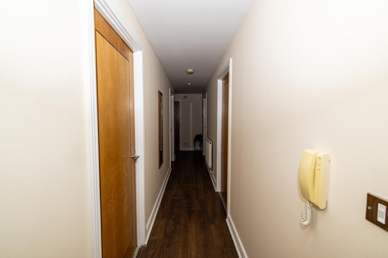 Two Bed Apartment Near Canary Wharf Londra Exterior foto