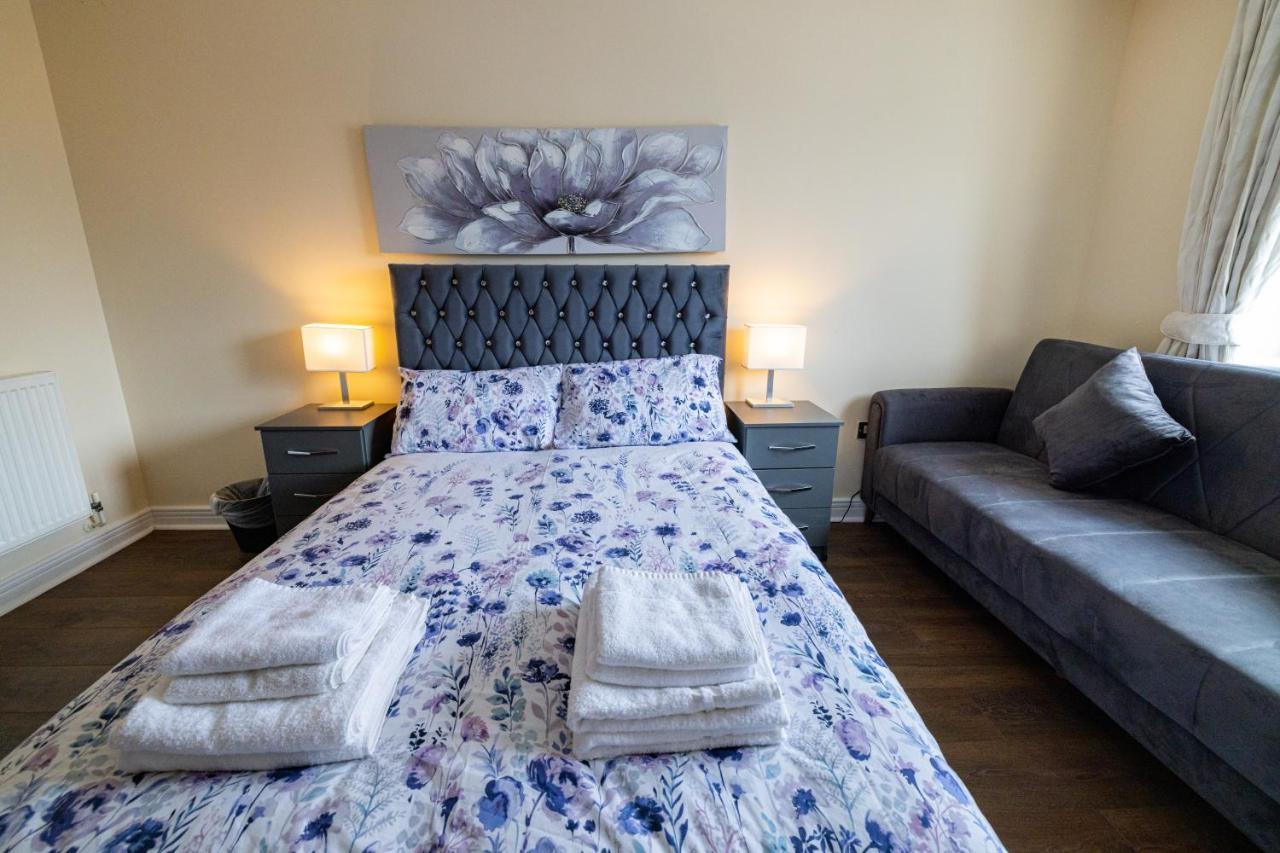 Two Bed Apartment Near Canary Wharf Londra Exterior foto