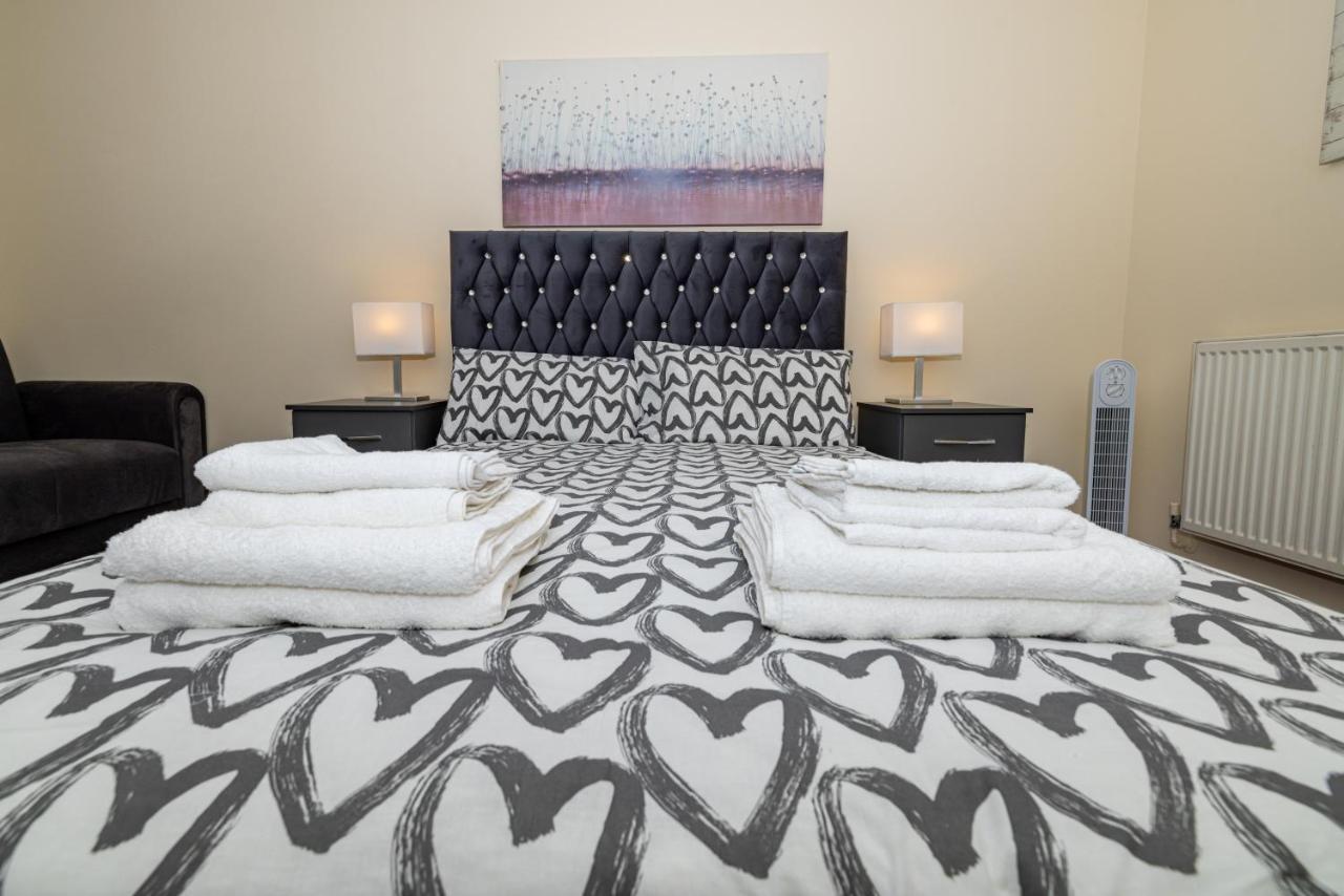 Two Bed Apartment Near Canary Wharf Londra Exterior foto