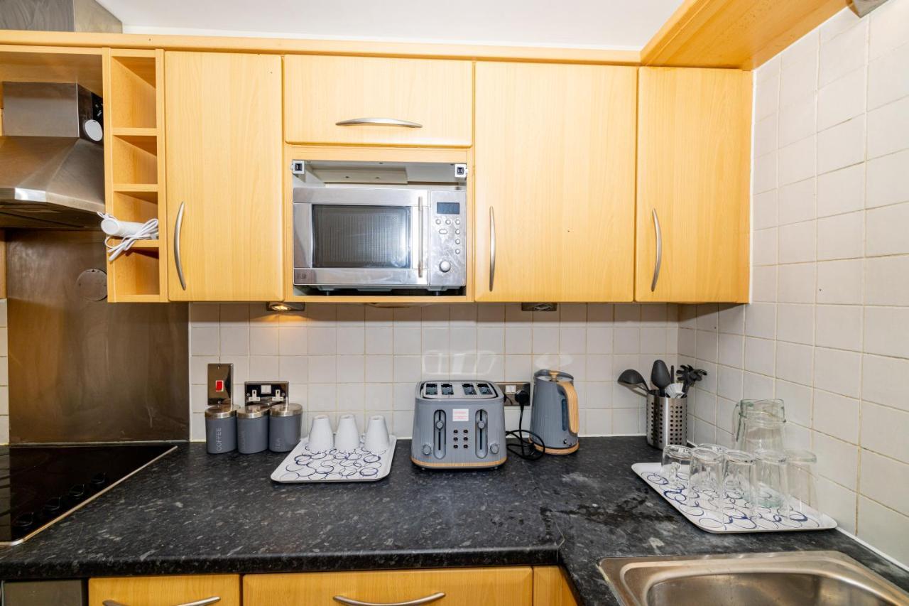 Two Bed Apartment Near Canary Wharf Londra Exterior foto