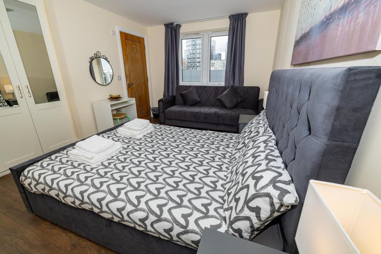 Two Bed Apartment Near Canary Wharf Londra Exterior foto