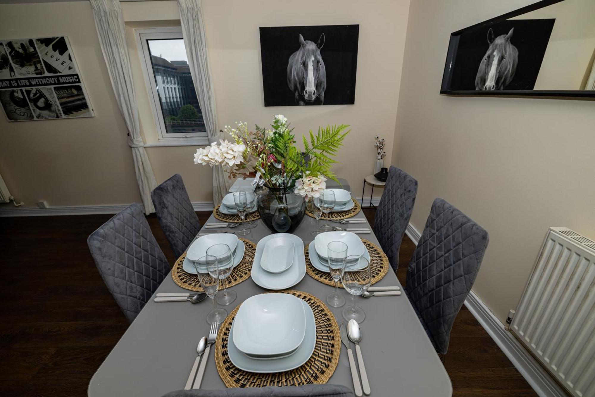 Two Bed Apartment Near Canary Wharf Londra Exterior foto