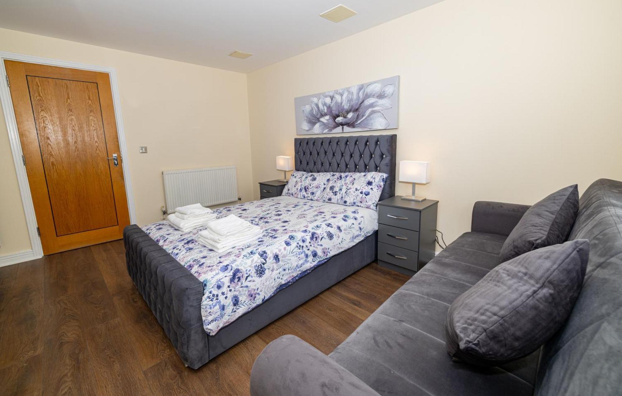 Two Bed Apartment Near Canary Wharf Londra Exterior foto