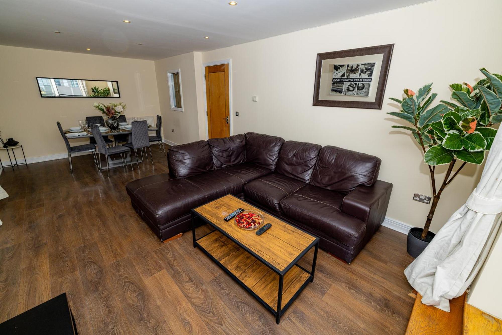 Two Bed Apartment Near Canary Wharf Londra Exterior foto